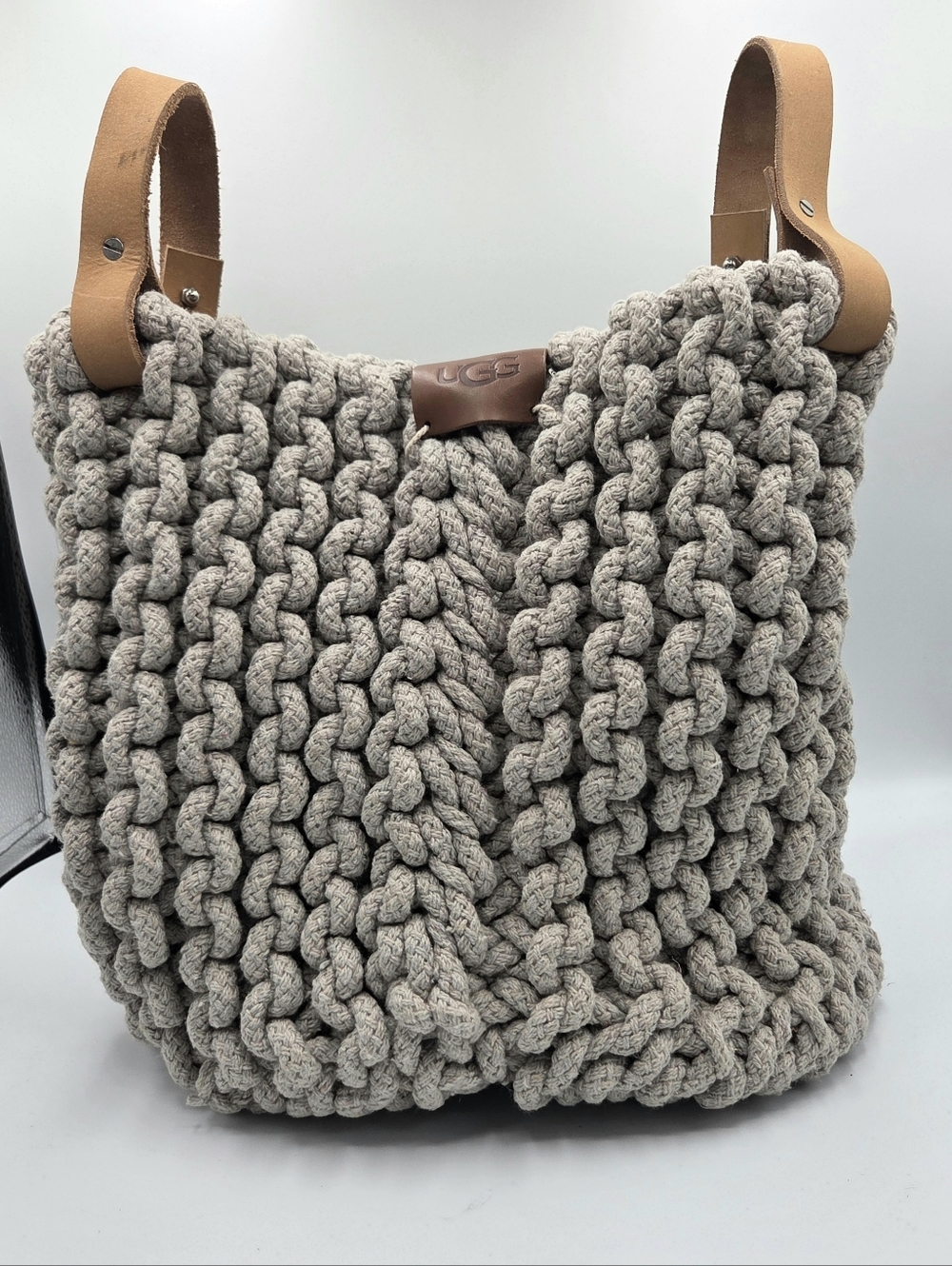 UGG Tulum Woven Chunky Gray Rope Basket  Tan Leather EUC Handles Large 20”
